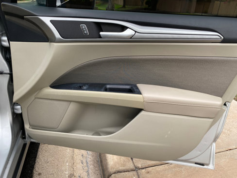 Used 2019 Ford Fusion SE image 47