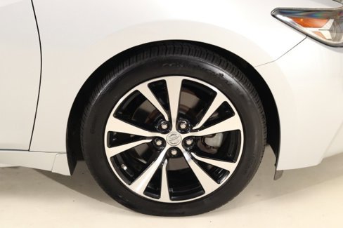 Used 2018 Nissan Maxima Platinum image 51