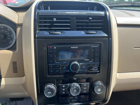 Used 2009 Ford Escape Limited image 14
