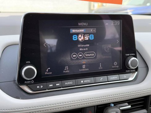 Certified 2023 Nissan Rogue SV image 28