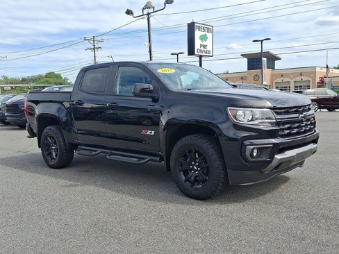 Used 2022 Chevrolet Colorado Z71 w/ Z71 Midnight Edition image 3