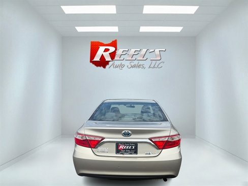 Used 2015 Toyota Camry LE image 36