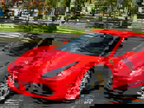 Used 2019 Ferrari 488 GTB image 9