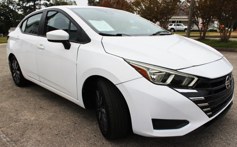 Used 2023 Nissan Versa SV w/ Trunk Package image 13