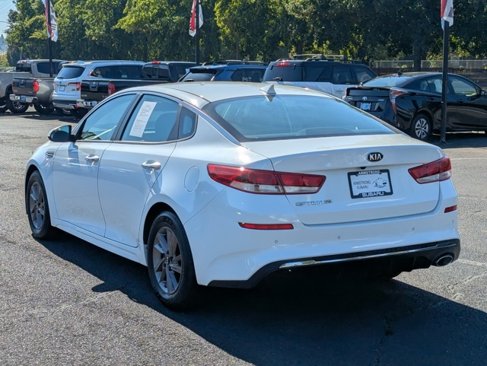 Used 2020 Kia Optima LX image 3