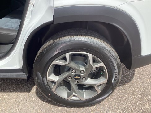 New 2025 Chevrolet Trax LT image 23