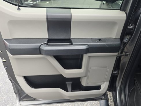 Used 2017 Ford F150 XL w/ Equipment Group 101A Mid image 12