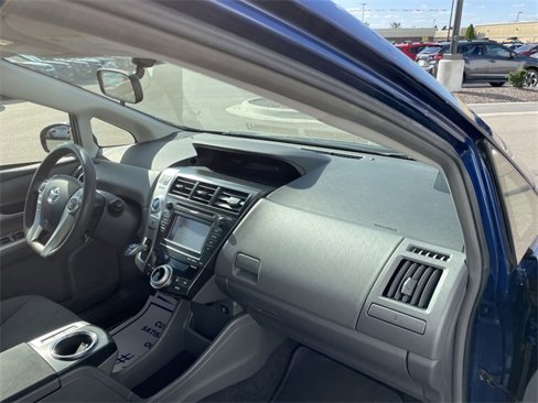 Used 2014 Toyota Prius V Three image 17