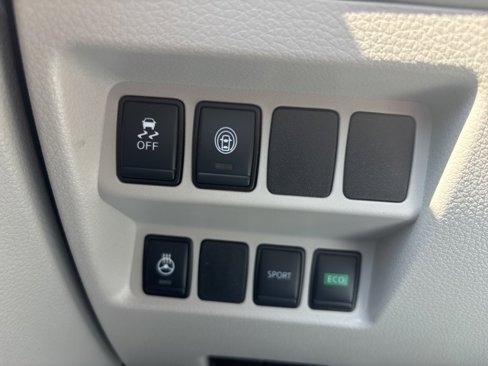 Used 2022 Nissan Rogue Sport SV image 21