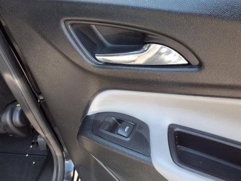 Used 2020 Chevrolet Equinox LS w/ LS Convenience Package image 26