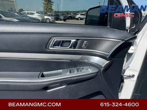 Used 2019 Ford Explorer XLT w/ Equipment Group 202A image 12