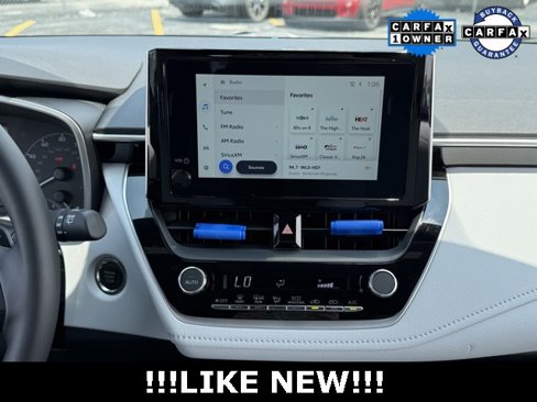 Used 2025 Toyota Corolla SE w/ SE Package image 19