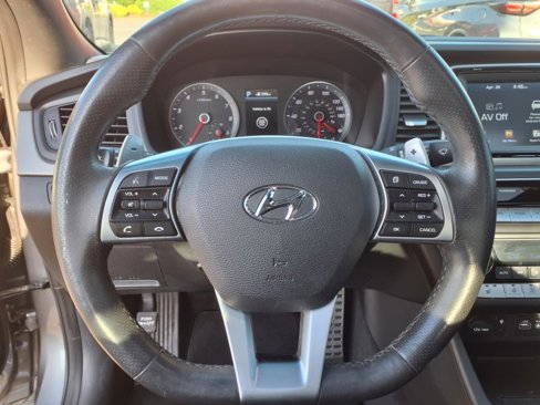 Used 2019 Hyundai Sonata Sport image 12