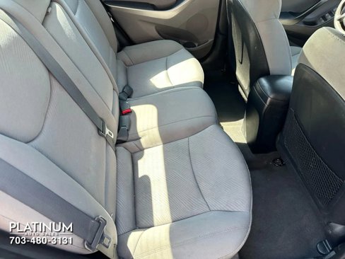Used 2012 Hyundai Elantra GLS image 12