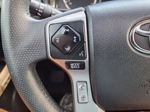 Used 2022 Toyota 4Runner Limited image 27