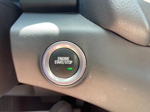 Used 2024 GMC Terrain SLE image 19