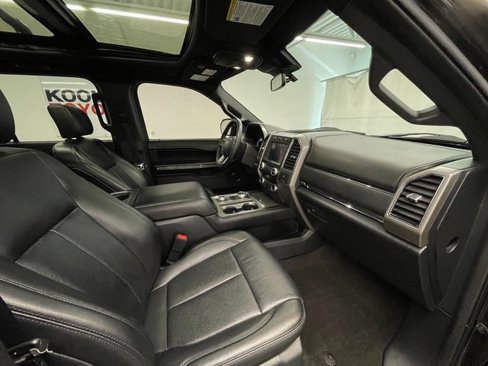 Used 2020 Ford Expedition XLT w/ Equipment Group 202A image 8