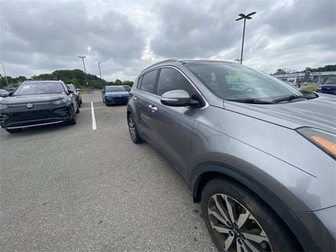Used 2018 Kia Sportage EX image 12