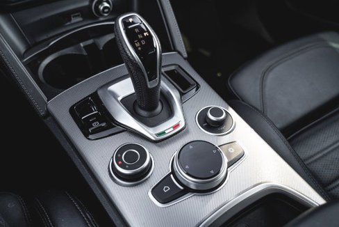 Used 2022 Alfa Romeo Stelvio Veloce image 34
