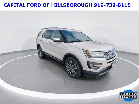 Used 2017 Ford Explorer Platinum image 2