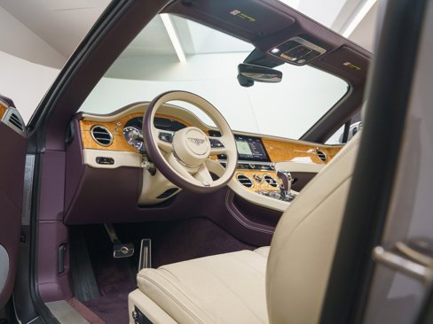 Used 2022 Bentley Continental GT image 8