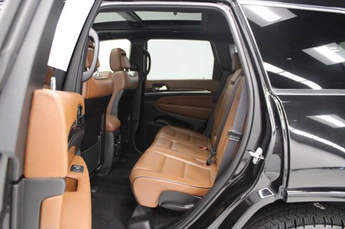 Used 2020 Jeep Grand Cherokee Overland image 37