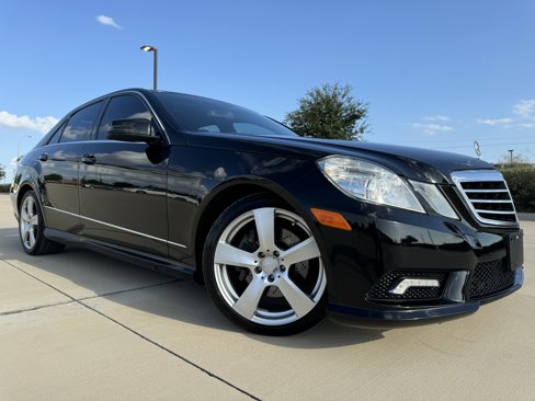 Used 2011 Mercedes-Benz E 350 Sedan image 2
