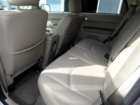 Used 2008 Mercury Mariner 4WD V6 image 16
