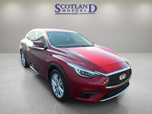 Used 2018 INFINITI QX30 image 16