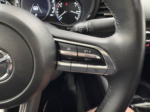 Used 2022 MAZDA MAZDA3 s image 25