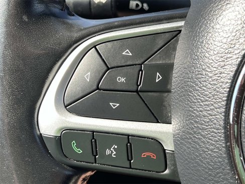 Used 2020 Jeep Compass Limited image 24