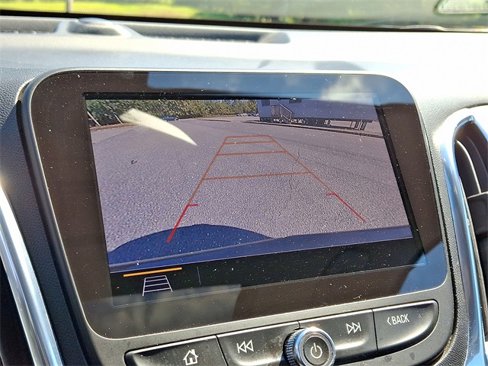 Used 2021 Chevrolet Equinox LT image 19