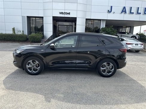 Used 2024 Ford Escape ST-Line image 2