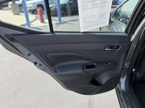 Used 2023 Nissan Versa SV image 13