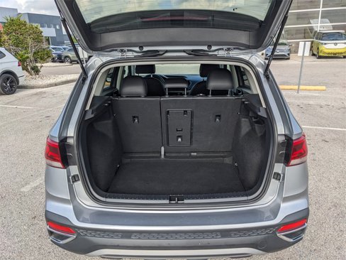 Certified 2024 Volkswagen Taos SE image 14
