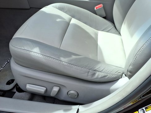 Used 2012 Toyota Camry XLE image 11