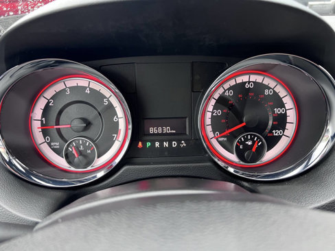 Used 2019 Dodge Grand Caravan SXT image 15