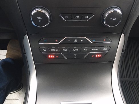 Used 2020 Ford Edge SEL w/ Cargo Accessory Package image 22