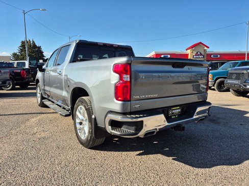 Used 2020 Chevrolet Silverado 1500 LTZ w/ LTZ Premium Package image 6