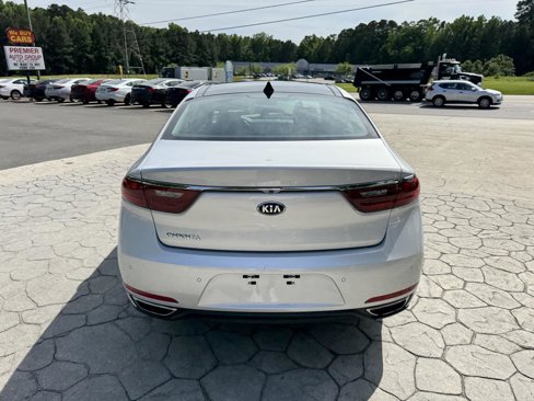 Used 2018 Kia Cadenza Technology image 12