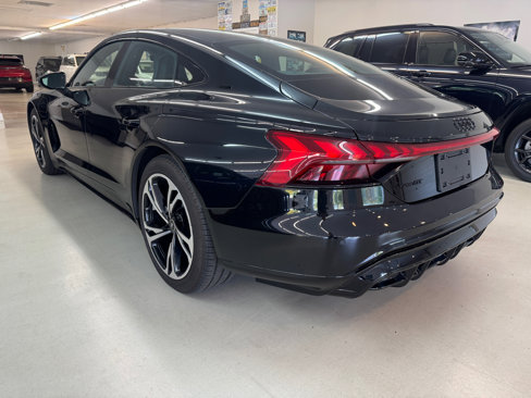 Used 2022 Audi e-tron GT Premium Plus image 5