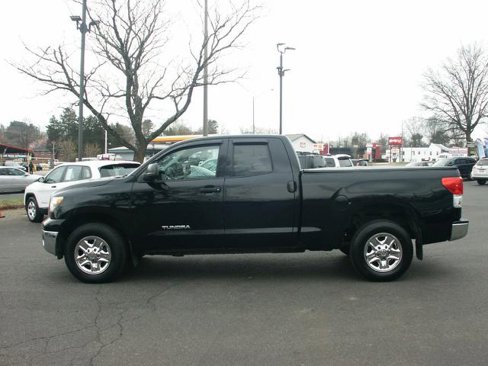 Used 2010 Toyota Tundra 4x4 Double Cab w/ Tow Pkg image 2