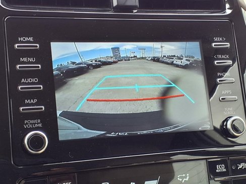 Used 2020 Toyota Prius LE image 7