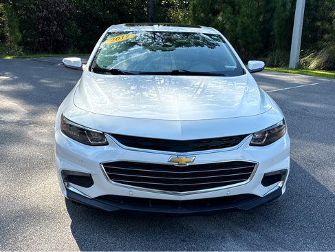 Used 2017 Chevrolet Malibu Premier w/ Premier Sun and Wheel Package image 2