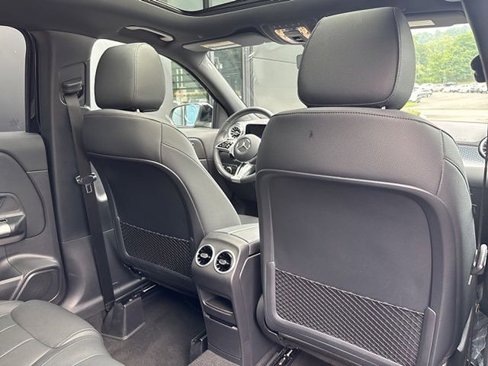 Used 2025 Mercedes-Benz GLA 250 4MATIC image 33