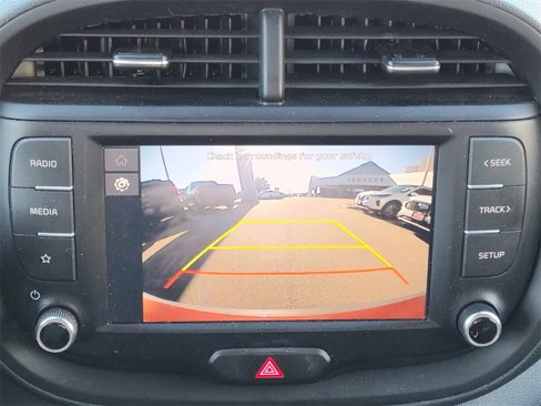 Used 2023 Kia Soul LX image 24