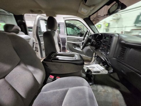 Used 2004 GMC Sierra 1500 SLE w/ Light Duty Power Package image 9