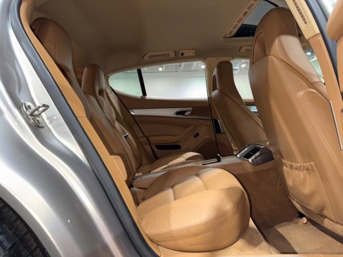 Used 2012 Porsche Panamera image 64