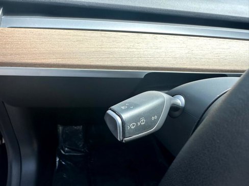 Used 2020 Tesla Model 3 Long Range image 16