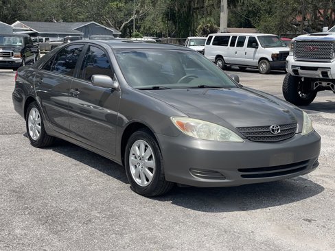 Used 2002 Toyota Camry XLE image 11